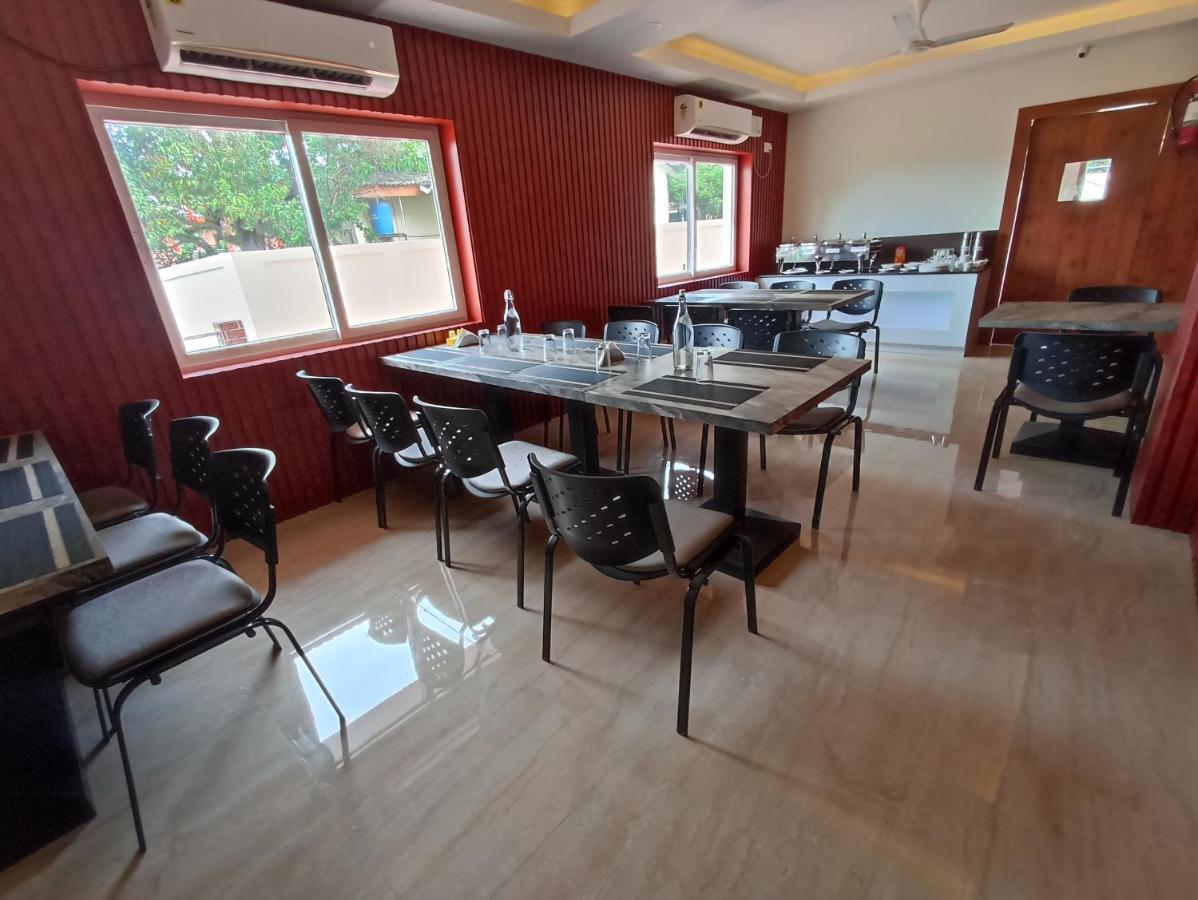 The Northern Lights Hotell Port Blair Exteriör bild