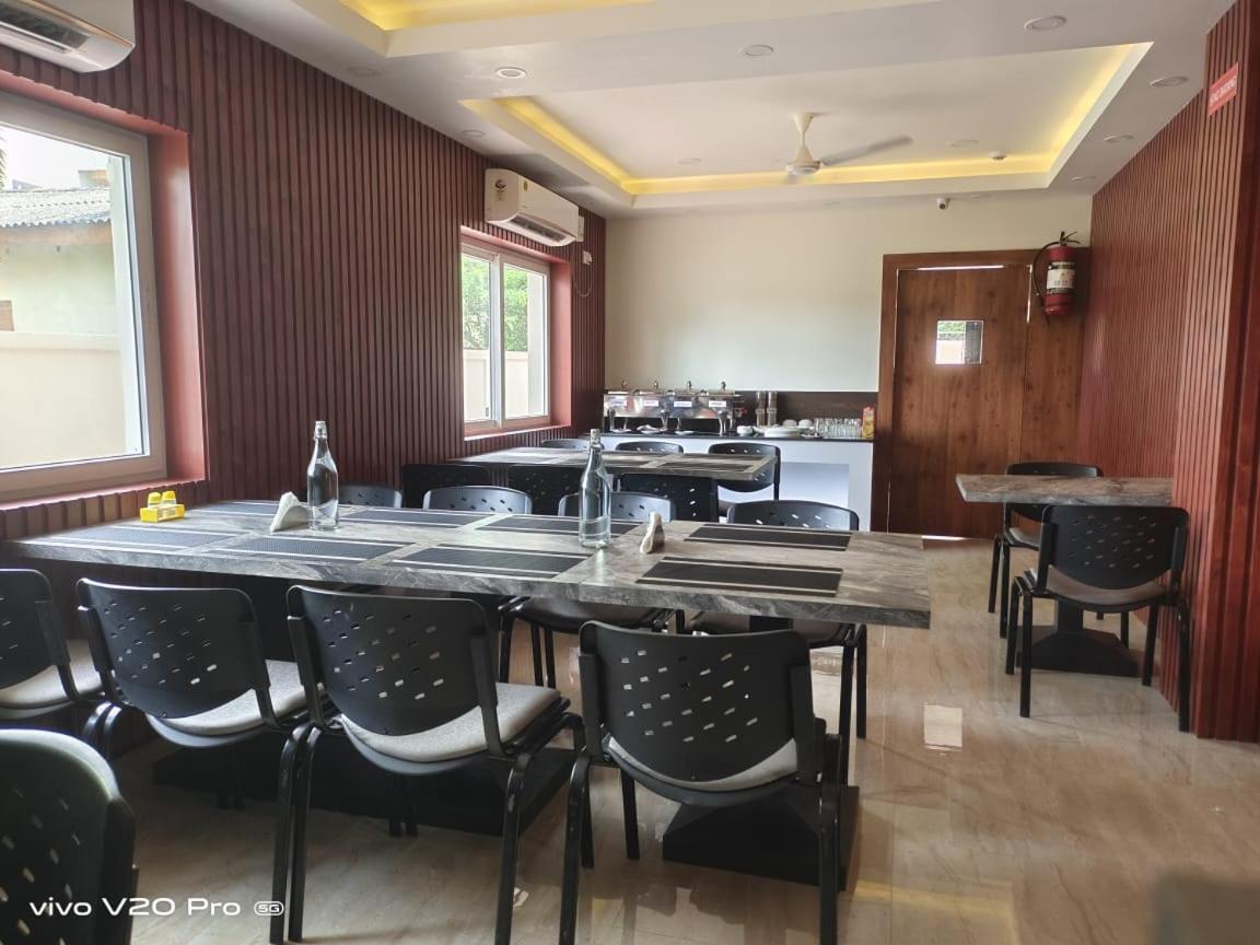 The Northern Lights Hotell Port Blair Exteriör bild