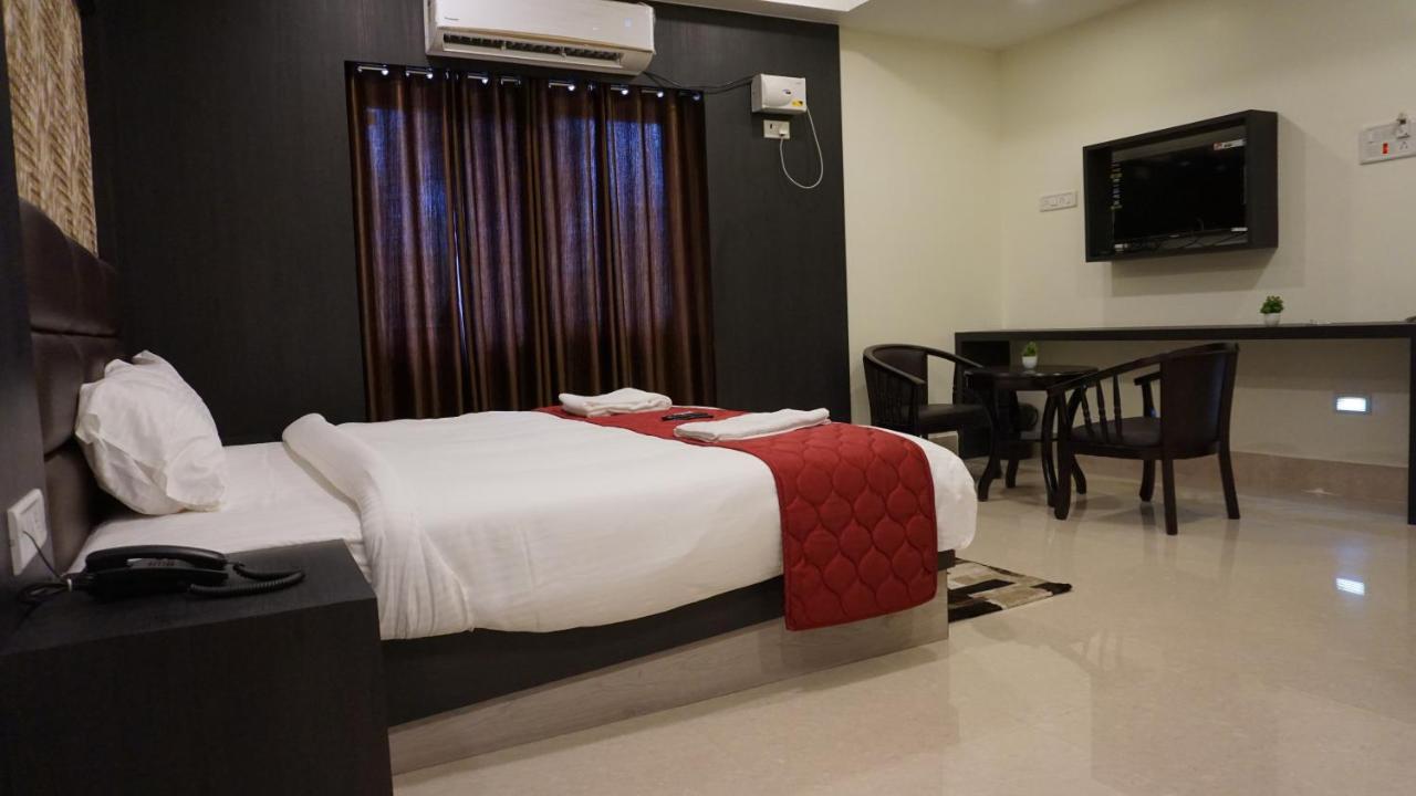 The Northern Lights Hotell Port Blair Exteriör bild